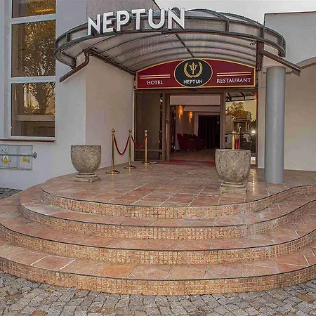 Neptun * Jastrzębia Góra